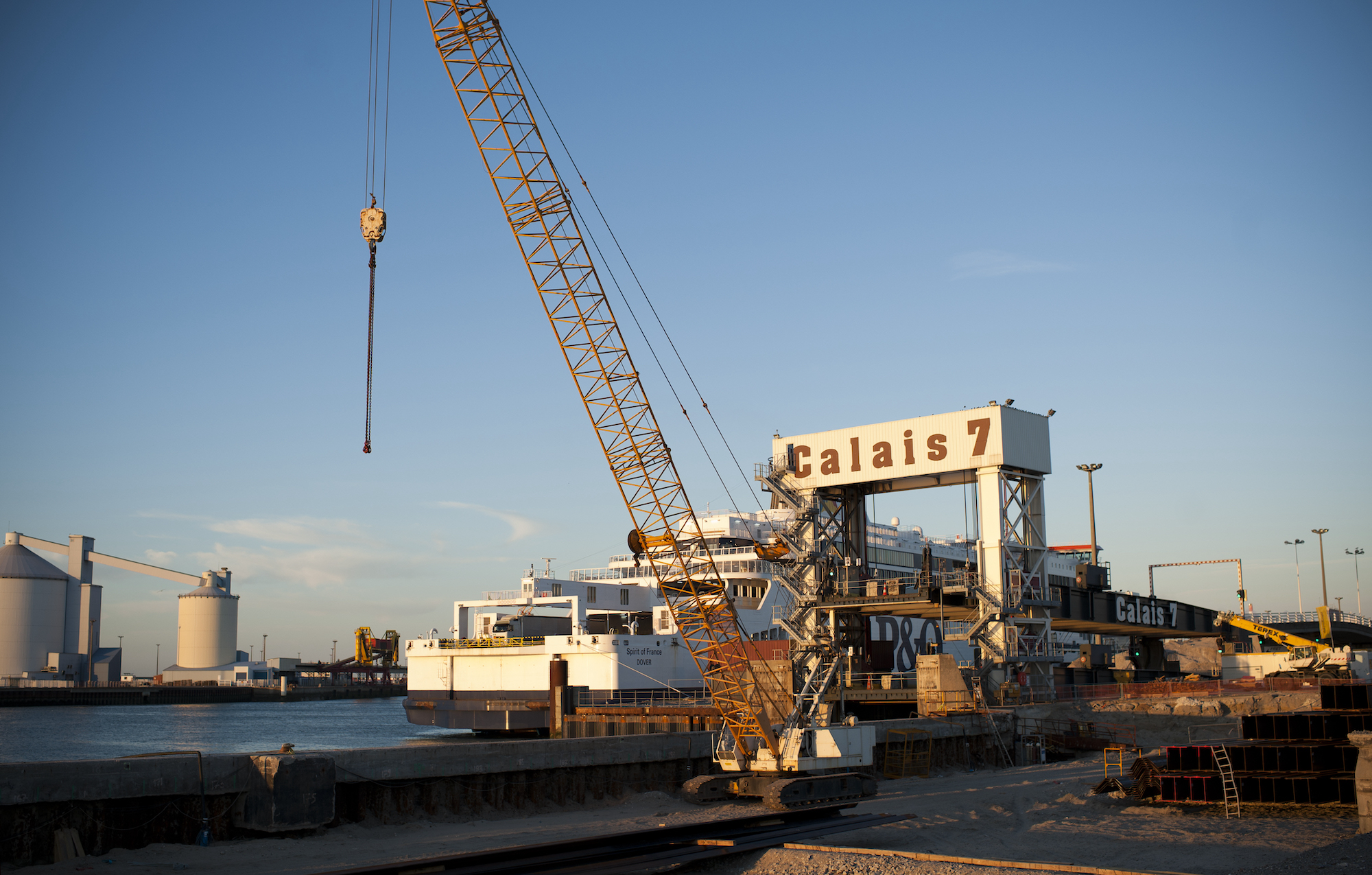 calais port 