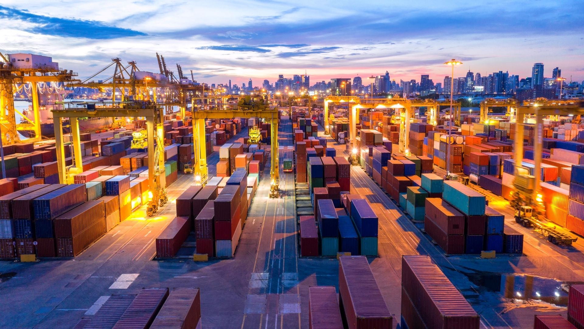 shipping container port 